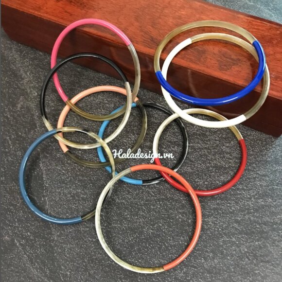 1 piece Natural Buffalo Horn Lacquered Bangle - Picture 2 of 3